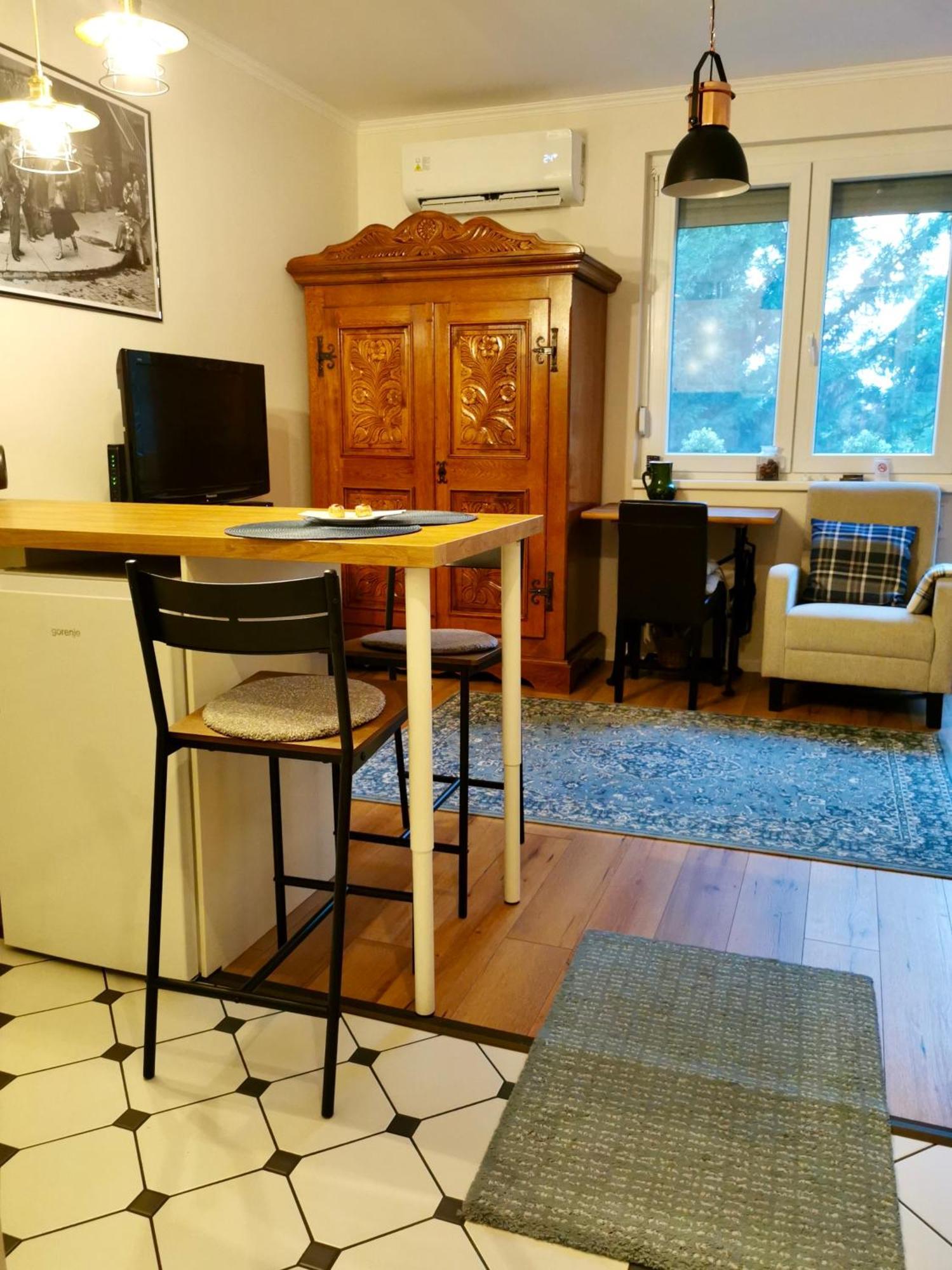 Mrs. Columbo'S Flat Apartment Budapest Bagian luar foto